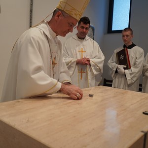 Homilija nadbiskupa Dražena Kutleše u prigodi blagoslova kapelice i posvete oltara u samostanu Školskih sestra franjevki Provincije Svete Obitelji